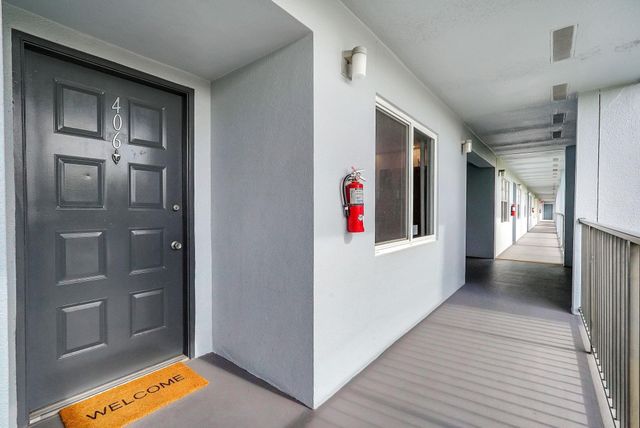 1401 SW 128th Ter 406H, Pembroke Pines, FL 33027