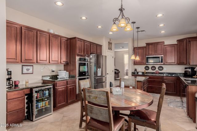 117 E BLUE LAGOON Drive, Casa Grande, AZ 85122