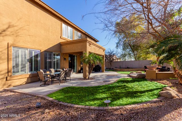 117 E BLUE LAGOON Drive, Casa Grande, AZ 85122