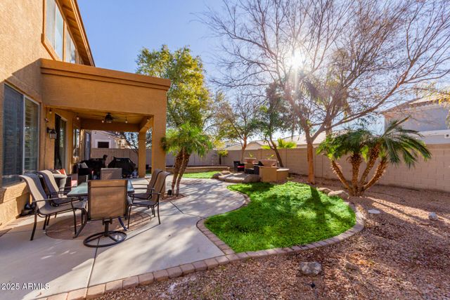 117 E BLUE LAGOON Drive, Casa Grande, AZ 85122