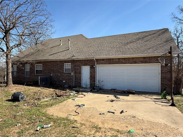 5889 417th Avenue, Jennings, OK 74038
