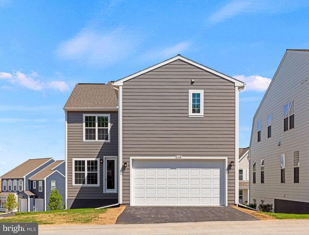 3119 OVERLOOK DR, Mechanicsburg, PA 17055