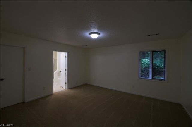 103 Briar Ridge Circle, Winston-salem, NC 27104