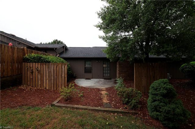 103 Briar Ridge Circle, Winston-salem, NC 27104