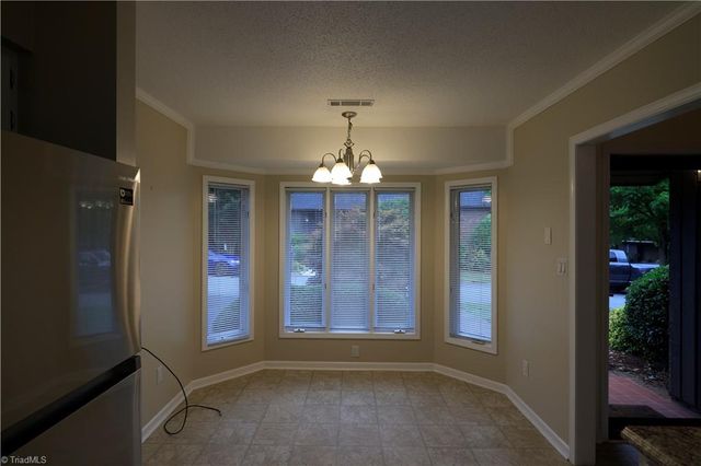 103 Briar Ridge Circle, Winston-salem, NC 27104