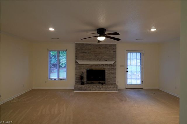 103 Briar Ridge Circle, Winston-salem, NC 27104