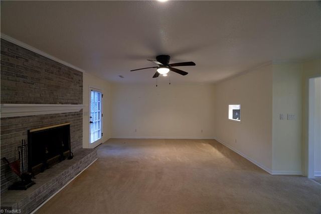 103 Briar Ridge Circle, Winston-salem, NC 27104