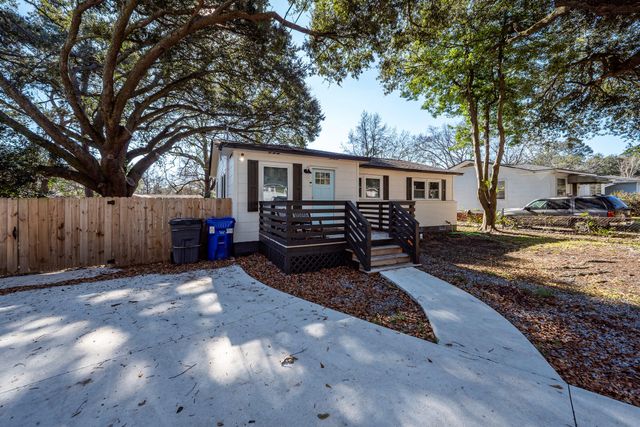 1511 Larry Street, North Charleston, SC 29406