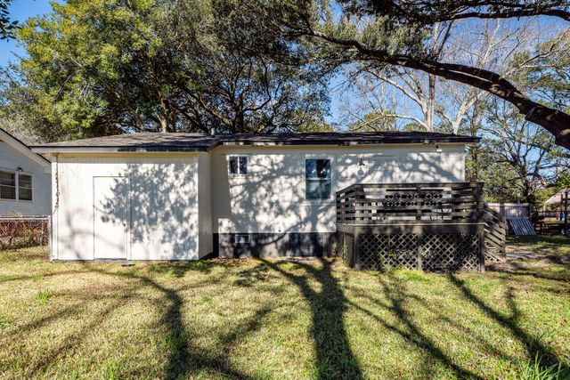 1511 Larry Street, North Charleston, SC 29406