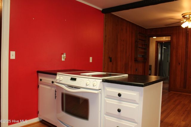 513 W Main Street, Beulaville, NC 28518