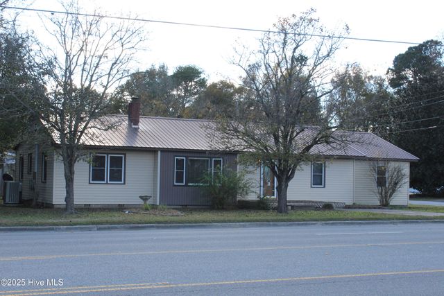 513 W Main Street, Beulaville, NC 28518