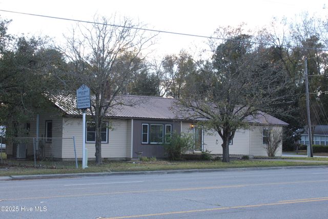 513 W Main Street, Beulaville, NC 28518