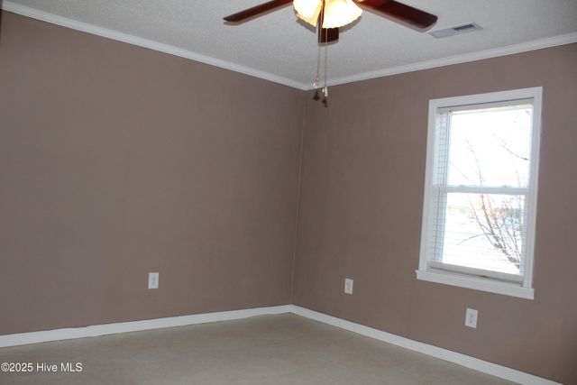 513 W Main Street, Beulaville, NC 28518