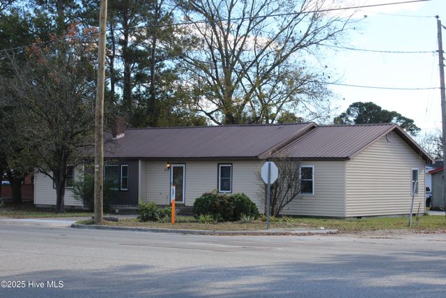 513 W Main Street, Beulaville, NC 28518