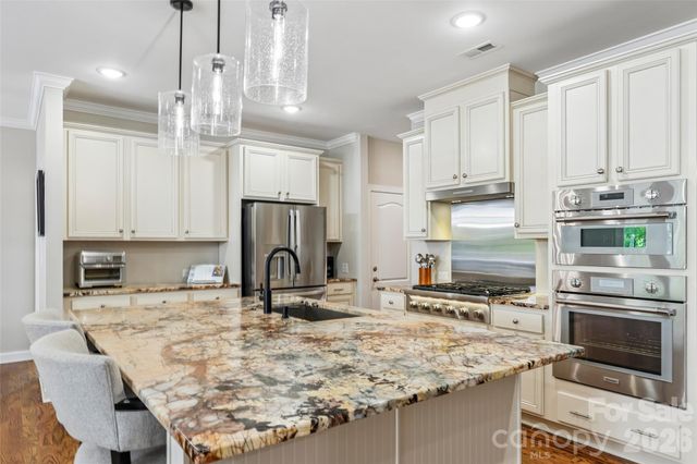 138 Campanile Drive, Mooresville, NC 28117