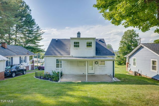 1347 Warpath Drive, Kingsport, TN 37664