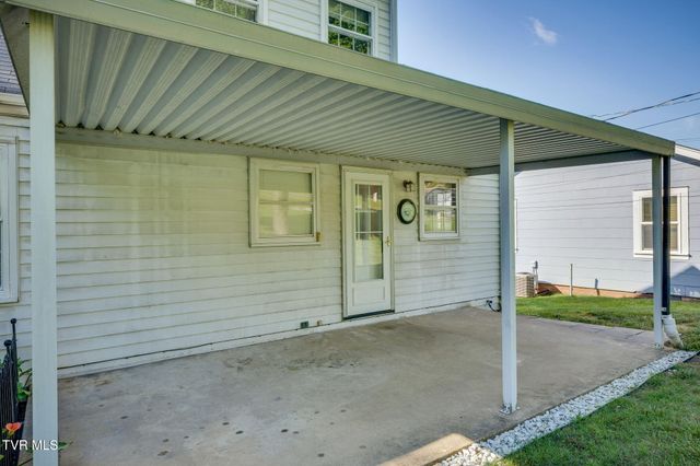 1347 Warpath Drive, Kingsport, TN 37664