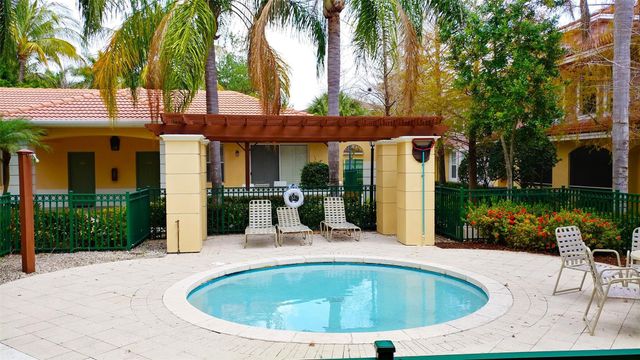 6906 W Sample Road 6906, Coral Springs, FL 33067