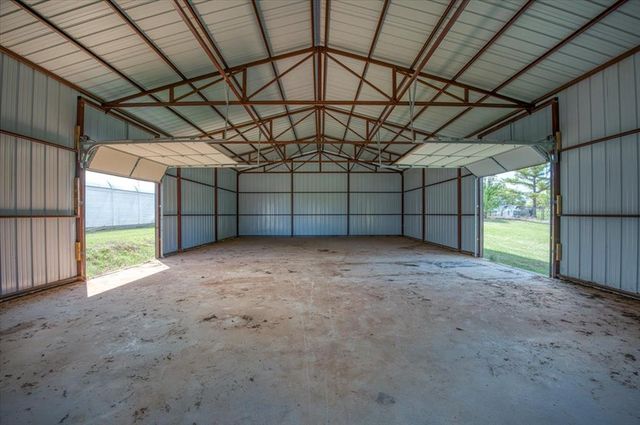 4040 Lynda Lane, Guthrie, OK 73044