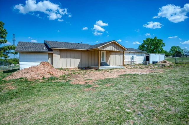 4040 Lynda Lane, Guthrie, OK 73044
