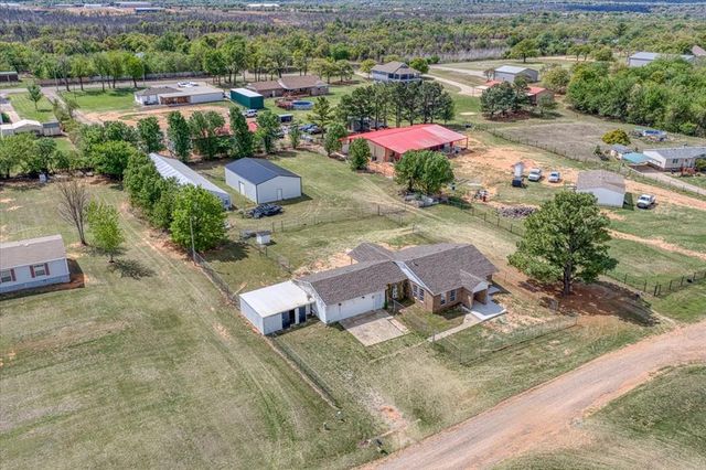 4040 Lynda Lane, Guthrie, OK 73044