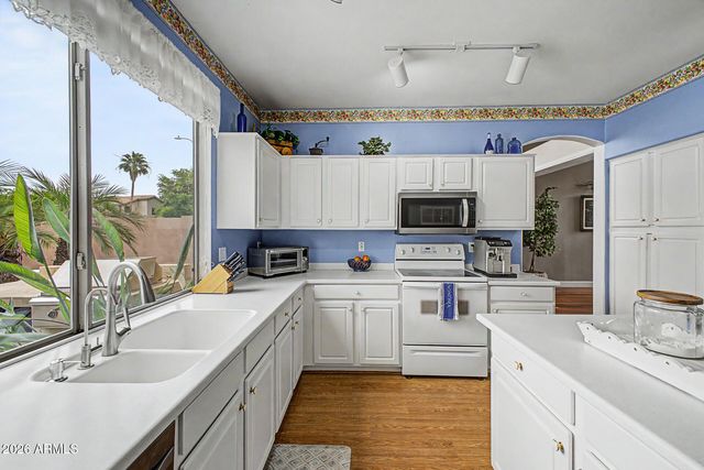 5352 W MERCURY Place, Chandler, AZ 85226