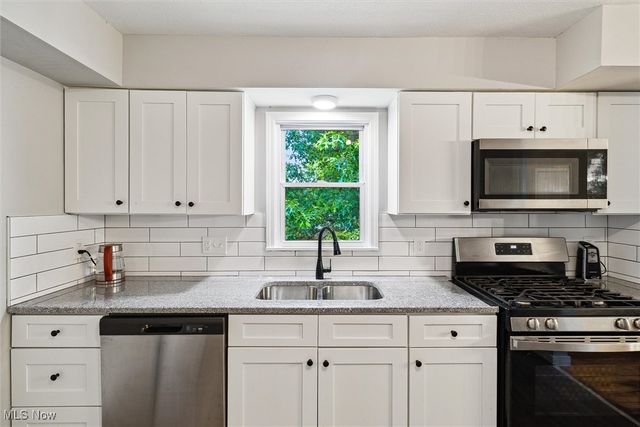 18630 Shurmer Road, Strongsville, OH 44136