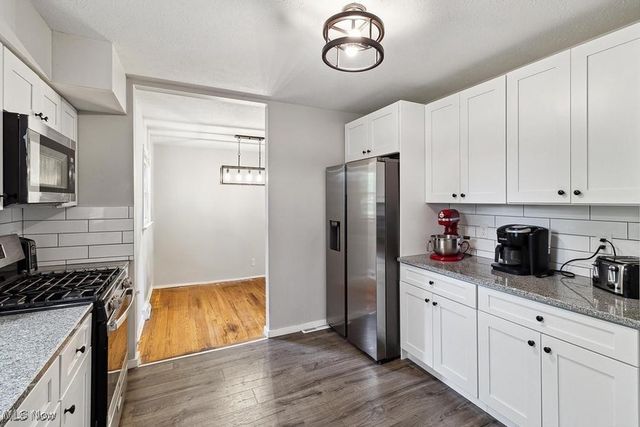 18630 Shurmer Road, Strongsville, OH 44136