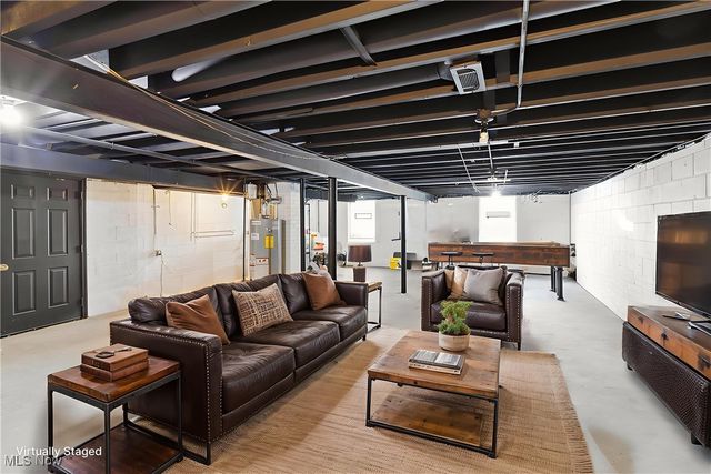 18630 Shurmer Road, Strongsville, OH 44136