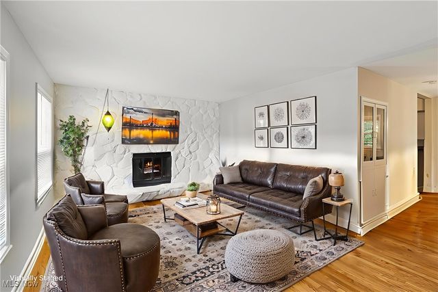 18630 Shurmer Road, Strongsville, OH 44136