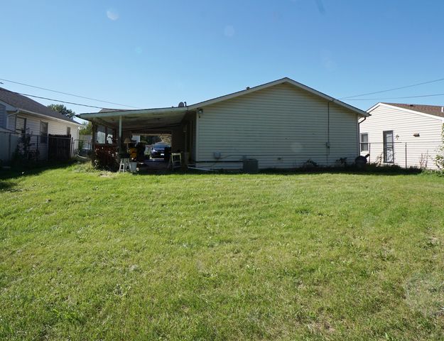 2958 17TH Street, Rockford, IL 61109
