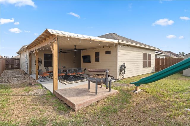 6913 Spring Wind, Corpus Christi, TX 78413