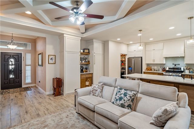 6913 Spring Wind, Corpus Christi, TX 78413