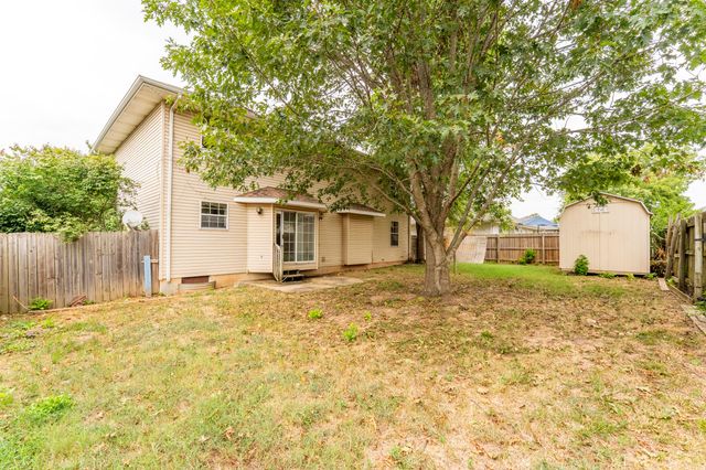 5562 South Burrows Avenue, Springfield, MO 65810