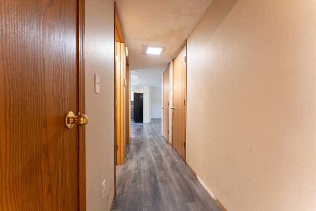 5562 South Burrows Avenue, Springfield, MO 65810