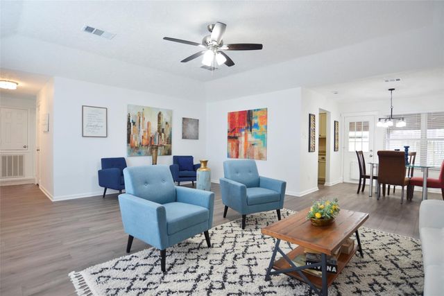 2797 Wood Hollow Drive, League City, TX 77573