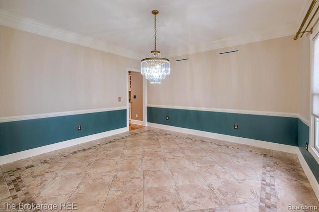 5475 Woodfield Parkway, Grand Blanc, MI 48439