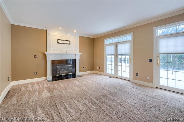 5475 Woodfield Parkway, Grand Blanc, MI 48439