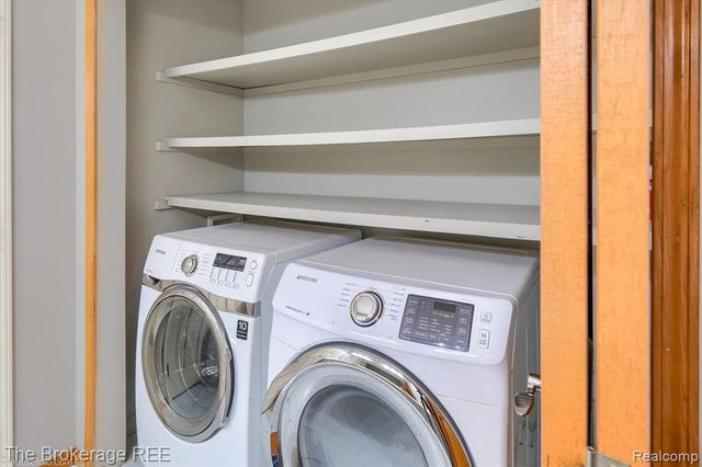 5475 Woodfield Parkway, Grand Blanc, MI 48439