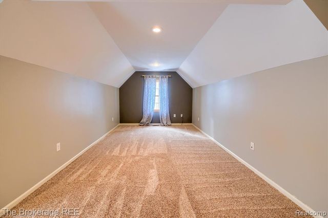 5475 Woodfield Parkway, Grand Blanc, MI 48439