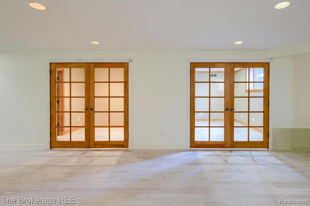 5475 Woodfield Parkway, Grand Blanc, MI 48439