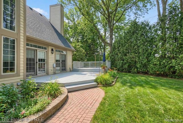 5475 Woodfield Parkway, Grand Blanc, MI 48439