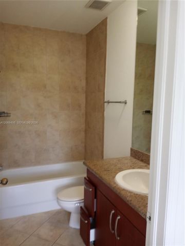 7427 NW 181st Terrace 7427, Hialeah, FL 33015