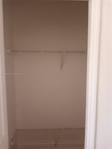 7427 NW 181st Terrace 7427, Hialeah, FL 33015