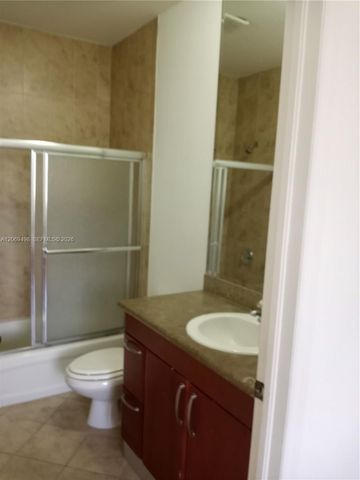 7427 NW 181st Terrace 7427, Hialeah, FL 33015