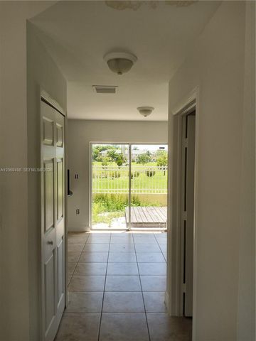 7427 NW 181st Terrace 7427, Hialeah, FL 33015