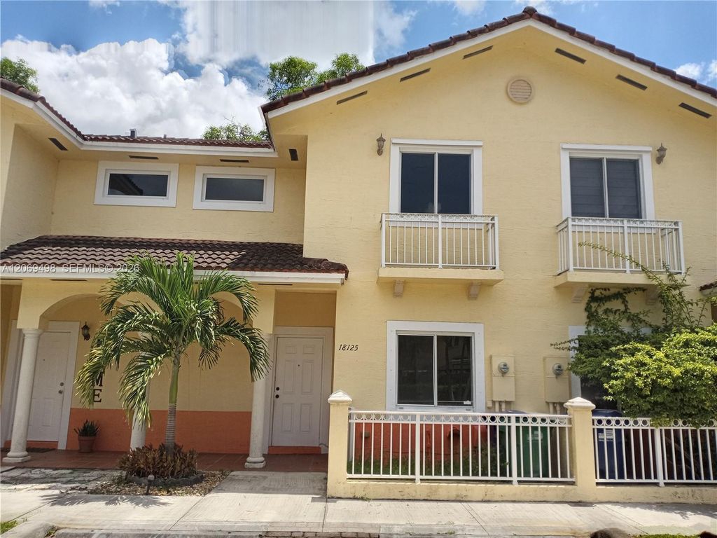 7427 NW 181st Terrace 7427, Hialeah, FL 33015