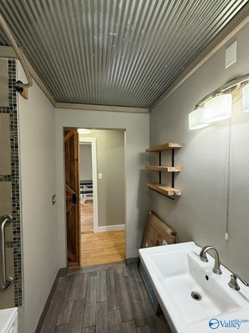 1507 Mccullough Avenue, Huntsville, AL 35801