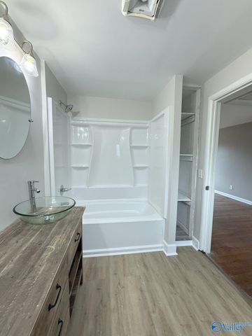 1507 Mccullough Avenue, Huntsville, AL 35801