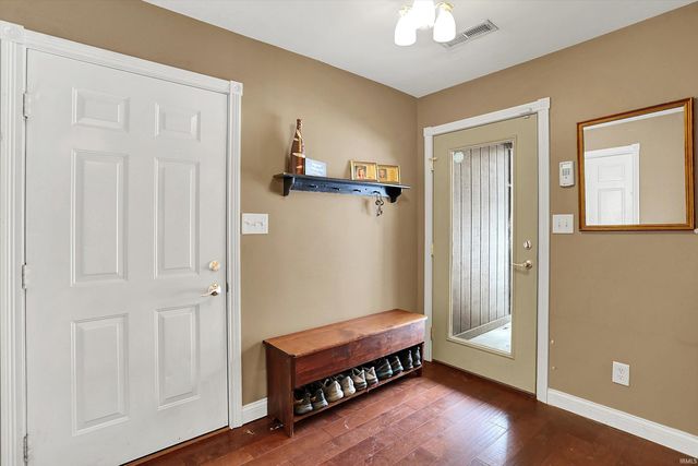 5832 E Mahalasville Road, Morgantown, IN 46160